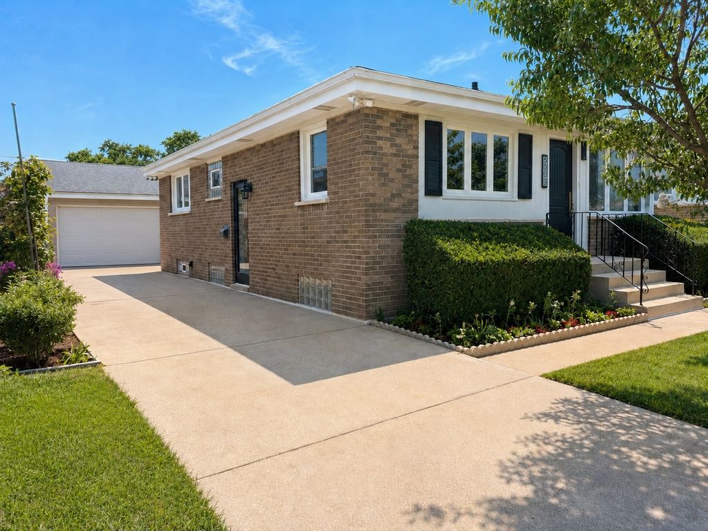 5009 N Ozark Avenue, Norridge, IL 60706 — exterior