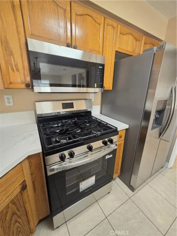 881 Bramble Lane, Corona, CA 92878