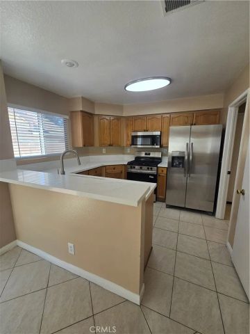 881 Bramble Lane, Corona, CA 92878