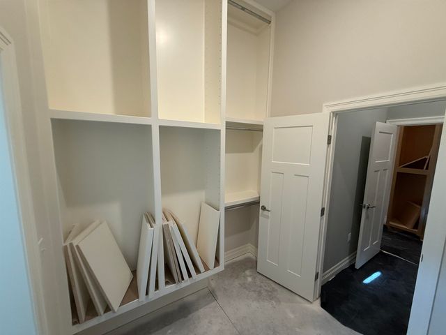 31 Kingdom Cr, Goddard, KS 67052