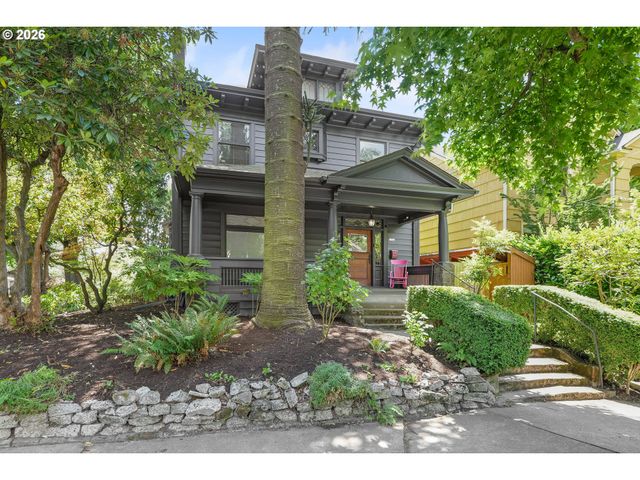 1534 Se TAYLOR St, Portland, OR 97214