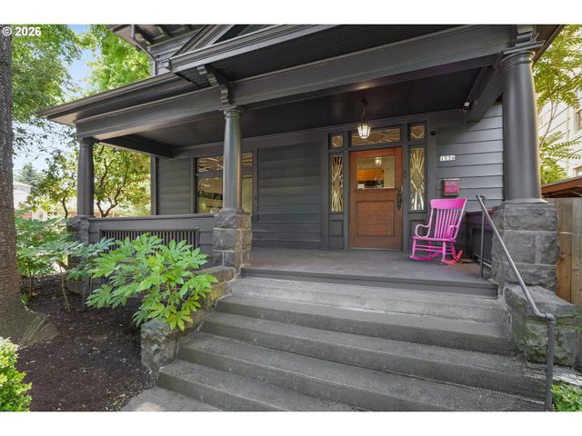 1534 Se TAYLOR St, Portland, OR 97214