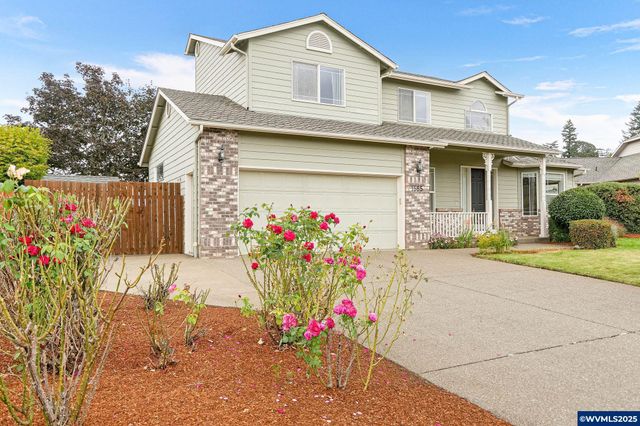 1585 Hallet Ct NW, Salem, OR 97304