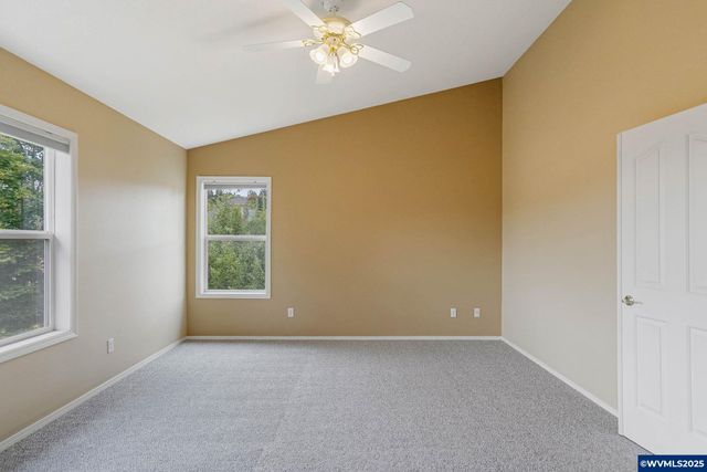 1585 Hallet Ct NW, Salem, OR 97304
