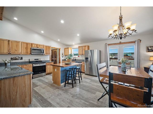 186 Empire Rd, Florissant, CO 80816