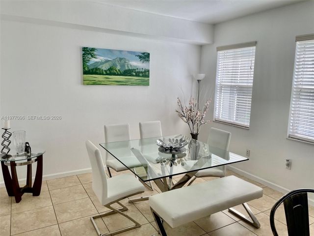 11503 NW 89th St 206, Doral, FL 33178