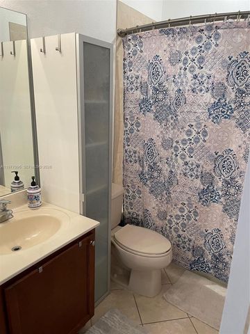 11503 NW 89th St 206, Doral, FL 33178