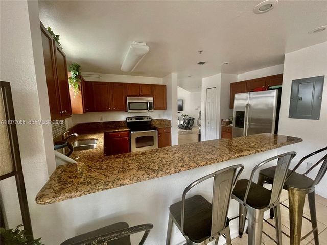 11503 NW 89th St 206, Doral, FL 33178