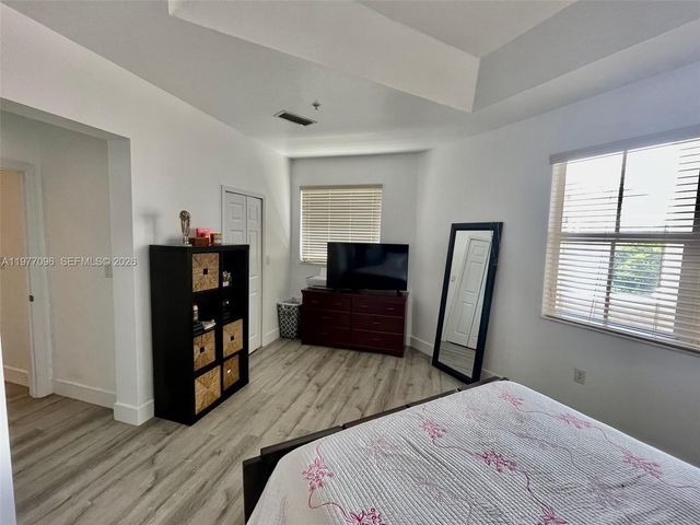 11503 NW 89th St 206, Doral, FL 33178