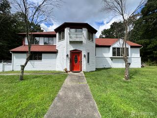 200 Old Forge Road, Monroe, NJ 08831
