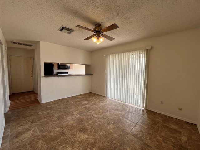 125 Stockmen LN 194, Maxwell, TX 78656