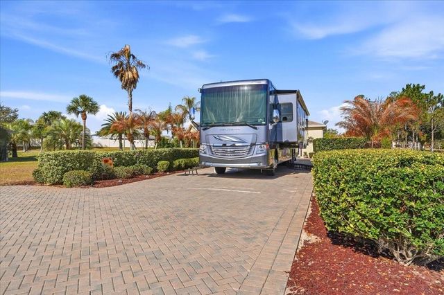 326 NOLANE LANE, Polk City, FL 33868