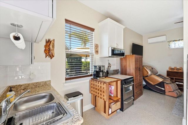 326 NOLANE LANE, Polk City, FL 33868