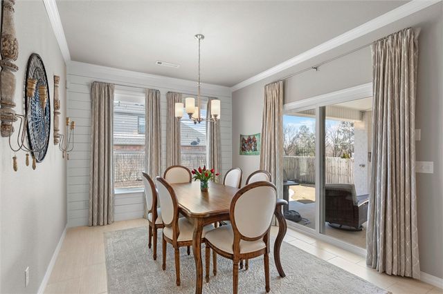 664 Malbec Road, Tontitown, AR 72762