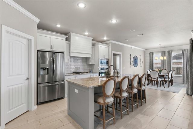 664 Malbec Road, Tontitown, AR 72762