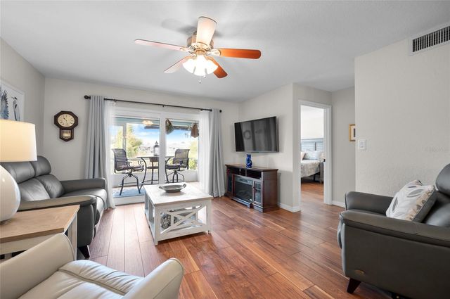 5725 GREENWOOD AVENUE 4104, North Port, FL 34287