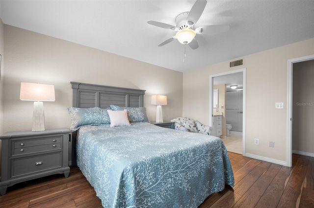 5725 GREENWOOD AVENUE 4104, North Port, FL 34287