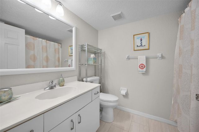 5725 GREENWOOD AVENUE 4104, North Port, FL 34287