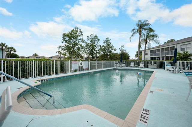 5725 GREENWOOD AVENUE 4104, North Port, FL 34287