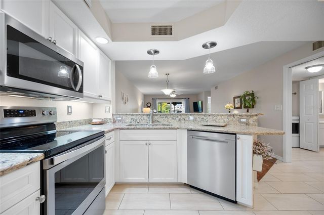 5725 GREENWOOD AVENUE 4104, North Port, FL 34287