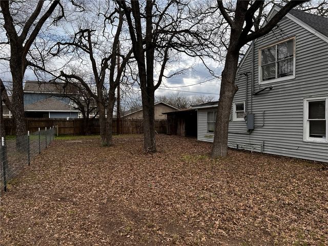 4101 College Main Street, Bryan, TX 77801