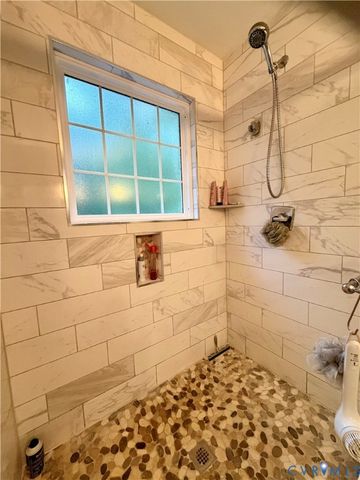 11400 Great Willow Dr, Moseley, VA 23120