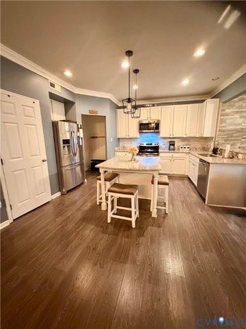 11400 Great Willow Dr, Moseley, VA 23120