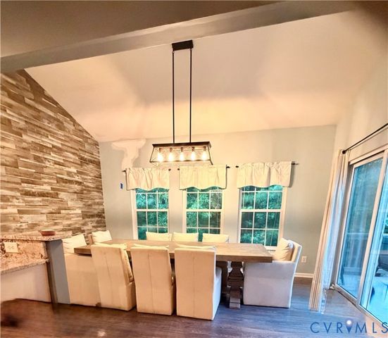 11400 Great Willow Dr, Moseley, VA 23120