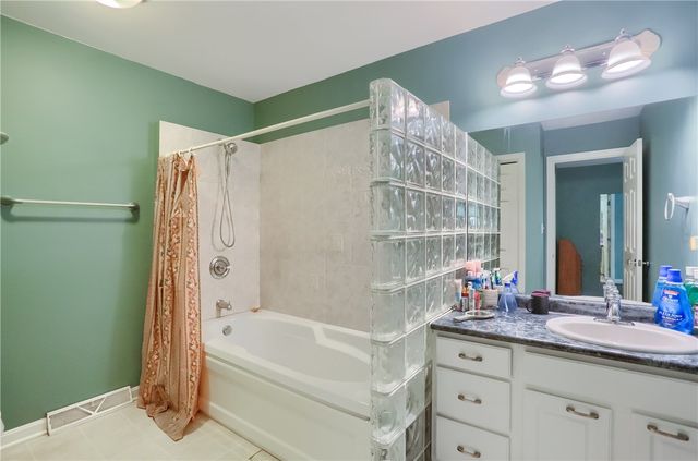 109 Woodcrest Drive, North Fayette, PA 15108