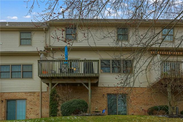 109 Woodcrest Drive, North Fayette, PA 15108