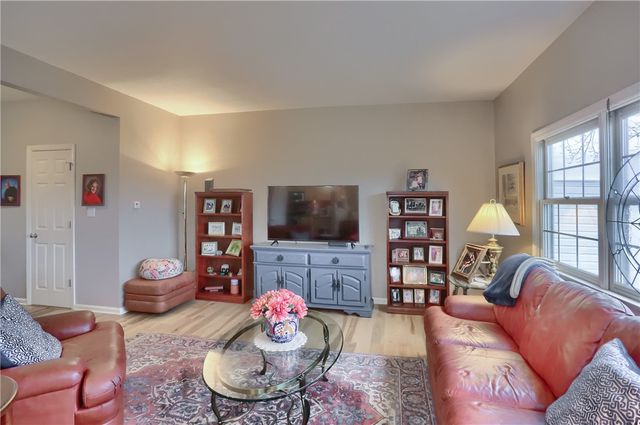 109 Woodcrest Drive, North Fayette, PA 15108