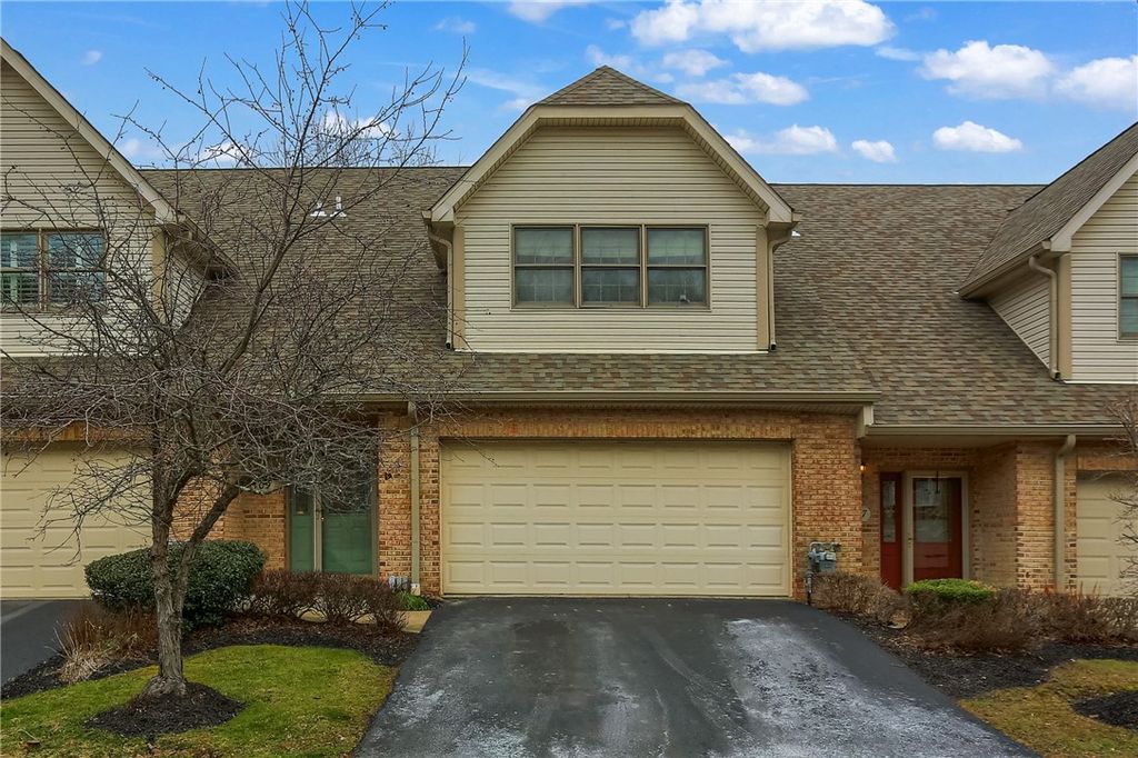109 Woodcrest Drive, North Fayette, PA 15108