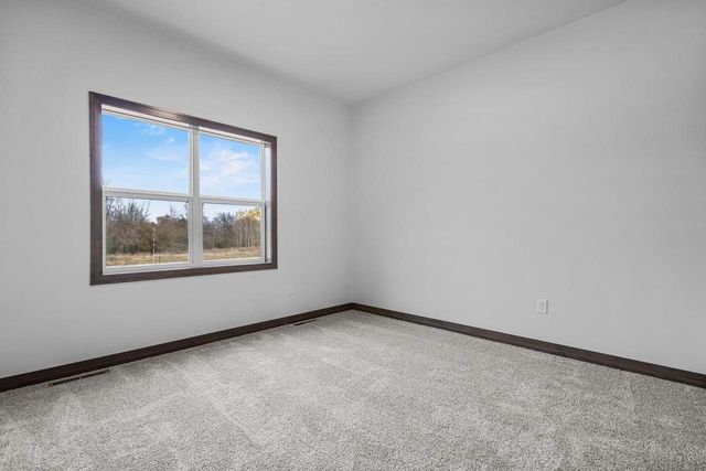 2996 CREEKWOOD DRIVE, Green Bay, WI 54311