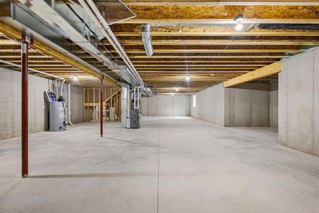 2996 CREEKWOOD DRIVE, Green Bay, WI 54311