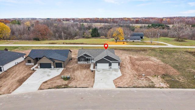 2996 CREEKWOOD DRIVE, Green Bay, WI 54311