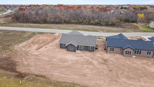 2996 CREEKWOOD DRIVE, Green Bay, WI 54311