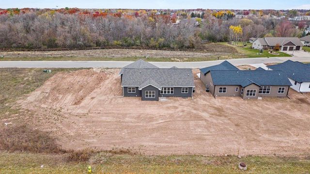 2996 CREEKWOOD DRIVE, Green Bay, WI 54311