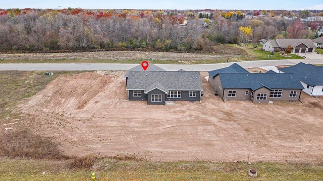 2996 CREEKWOOD DRIVE, Green Bay, WI 54311