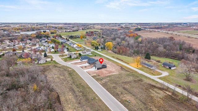 2996 CREEKWOOD DRIVE, Green Bay, WI 54311