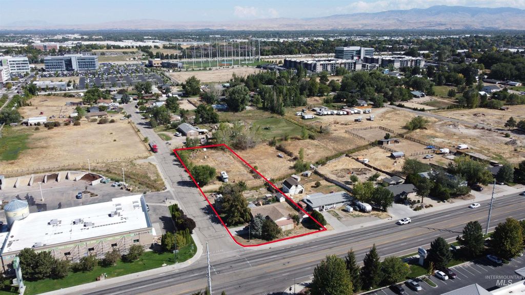 1550 S Jade, Meridian, ID 83642 photo 2