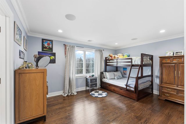 281 BEAUFORT AVE, Livingston, NJ 07039