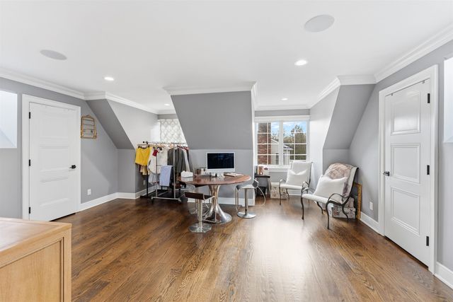 281 BEAUFORT AVE, Livingston, NJ 07039