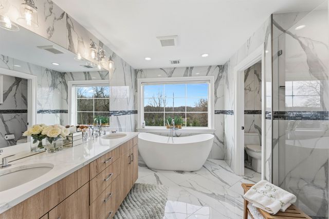 281 BEAUFORT AVE, Livingston, NJ 07039
