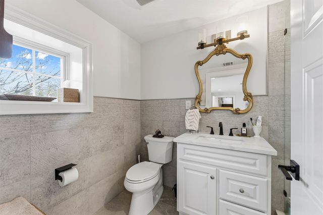281 BEAUFORT AVE, Livingston, NJ 07039
