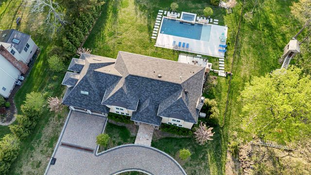 281 BEAUFORT AVE, Livingston, NJ 07039