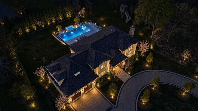 281 BEAUFORT AVE, Livingston, NJ 07039