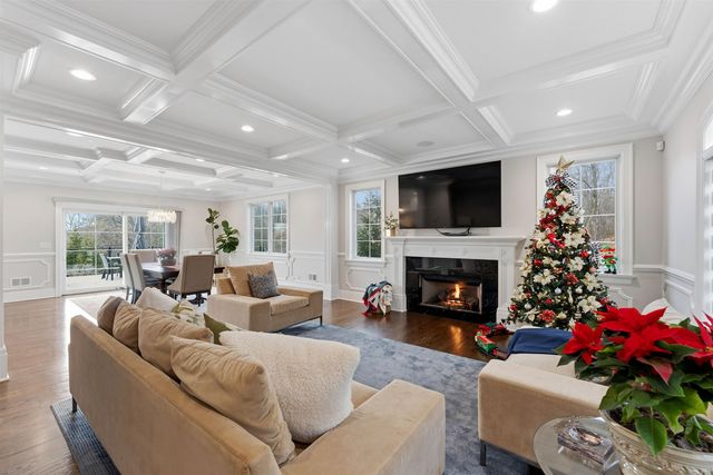 281 BEAUFORT AVE, Livingston, NJ 07039