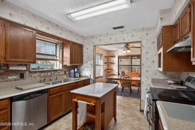 2479 STONEBRIDGE Drive, Orange Park, FL 32065