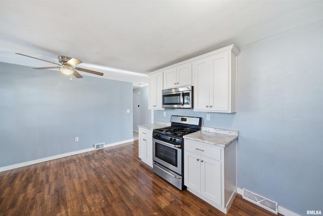 1817 W BEL AIRE Avenue, Peoria, IL 61614