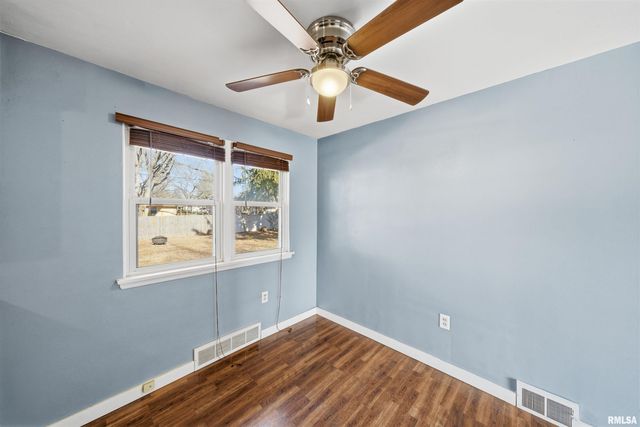 1817 W BEL AIRE Avenue, Peoria, IL 61614